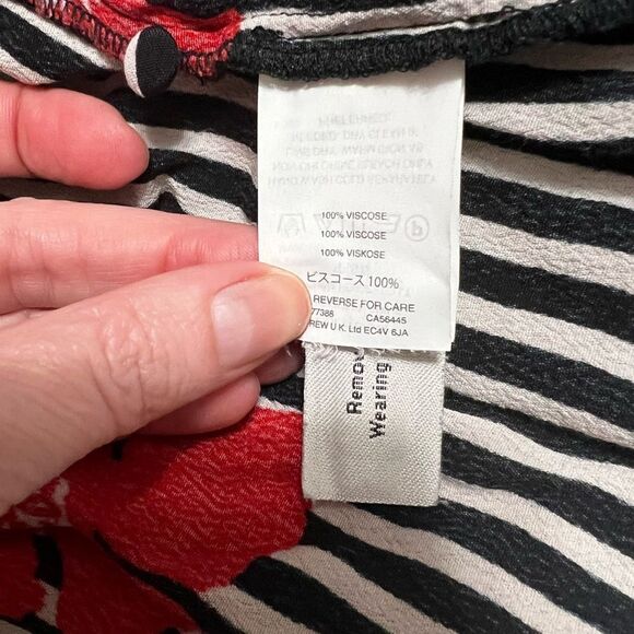 Madewell Ruffle-Wrap Dress in Candied
Orchids Medium 10 - Picture 9 of 13